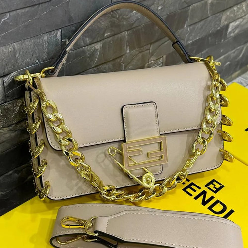 کیف زنانه FENDI اورجینال مدل FVEEN20554